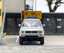 Load image into Gallery viewer, Masdi 1:64 Silver 1994 Hilux LN107 Cab Pickup Truck Model Diecast Metal Car