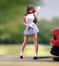 Load image into Gallery viewer, 1:64 Painted Figure Model Miniature Resin Diorama Sand Long Hair Girl Lady Toy Collection