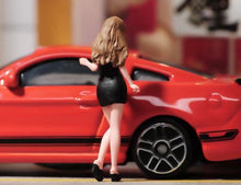 Load image into Gallery viewer, 1:64 Painted Figure Model Miniature Resin Diorama Sand Mini Skirt Sexy Girl Lady New Collection