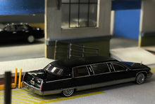 Load image into Gallery viewer, XG 1:64 Black Fleetwood Luxury Limousine Classic Model Diecast Metal Car New Collection