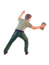 Load image into Gallery viewer, 1:64 Painted Figure Model Miniature Resin Diorama Sand Old Woman Cleaning Worker