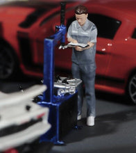 Load image into Gallery viewer, 1:64 Painted Figure Model Miniature Resin Diorama Sand Toy Repairman Set Worker New