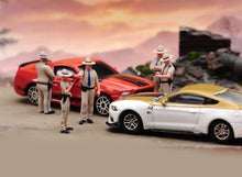 Load image into Gallery viewer, 1:64 Painted Figure Model Miniature Resin Diorama Sand American Patrol Policeman