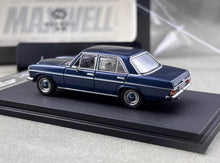 Load image into Gallery viewer, Maxwell 1:64 Blue W114 200 Strich 8 Classic Sedan Model Diecast Metal Car New Collection