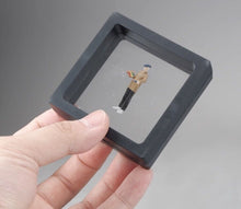 Load image into Gallery viewer, 1:64 Painted Figure Mini Model Toy Miniature Car Scenes Resin Painter Man Artist