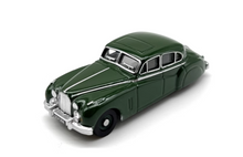 Load image into Gallery viewer, 1:76 Green MKVII Racing Sports Vintage Classic Model Diecast Metal Car