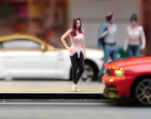 Load image into Gallery viewer, 1:64 Painted Figure Model Miniature Resin Diorama Sand Beauty White Top Lady
