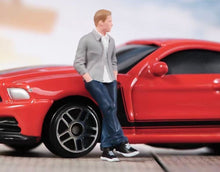 Load image into Gallery viewer, 1:64 Painted Figure Model Miniature Resin Diorama Sand Driver Speed Car Lady Man