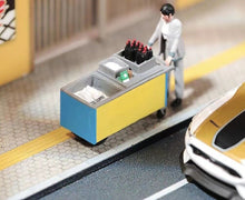 Load image into Gallery viewer, 1:64 Painted Figure Model Miniature Resin Diorama Sand Street Vendor Wardern Toy Collection