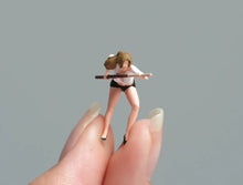 Load image into Gallery viewer, 1:64 Painted Figure Model Miniature Resin Diorama Pool Table Man Woman Billiard