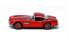 Load image into Gallery viewer, GFCC 1:64 Red 1957 507 Hard Top Classic Sport Model Diecast Metal Car New Collection
