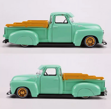 Load image into Gallery viewer, Maisto 1:24 Green 1950 3100 Pickup Truck Sports Model Diecast Metal Car New