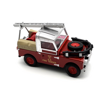Load image into Gallery viewer, 1:76 1950 88 SUV Fire Truck Vintage Classic Model Diecast Metal Car