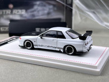 Load image into Gallery viewer, FH 1:64 White Skyline GTR R32 Top Secret Sports Model Diecast Metal Car New Collection