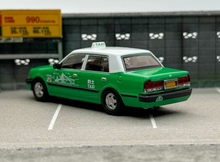 Load image into Gallery viewer, LMLF 1:64 Green Hongkong Taxi Crown Comfort Sedan Model Diecast Metal Car New Collection
