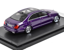 Load image into Gallery viewer, SW 1:64 S-Class S600L W221 Sedan Classic Sports Model Diecast Metal Car New Collection