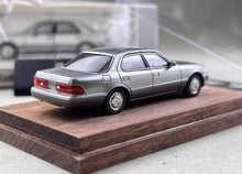 Load image into Gallery viewer, FW 1:64 Gray LS400 XF10 UCF10 Sedan Sports Model Diecast Metal Car New Collection