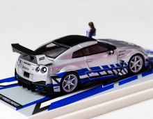 Load image into Gallery viewer, TM 1:64 Silver GTR R35 H300 Flatbed Trailer Truck Model Diecast Metal Car New Collection