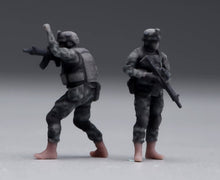 Load image into Gallery viewer, 1:64 Painted Figure Model Miniature Resin Sand Diorama Commando Soldiers Set