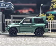 Load image into Gallery viewer, Inno 1:64 Green Pajero Evolution City SUV Sports Model Diecast Metal Car New Collection