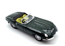 Load image into Gallery viewer, 1:76 Green Type E Roadster Convertible Sports Model Diecast Metal Car New Collection