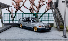 Load image into Gallery viewer, Mortal 1:64 Silver Gold Rim S124 E300 Wagon Roof Bike Model Diecast Metal Car