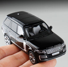 Load image into Gallery viewer, Masdi 1:64 2020 Black Range Rover SUV ORV Sports Model Diecast Metal Car New Collection