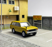 Load image into Gallery viewer, MINIGT 1:64 1971 Bahama Range Rover SUV Off Road Model Diecast Metal Car