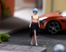 Load image into Gallery viewer, 1:64 Painted Figure Model Miniature Resin Diorama Toy Sand Sexy Girl Lady Beauty