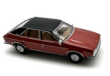 Load image into Gallery viewer, OXFORD 1:76 Princess Leland BL Renard Hatchback Sports Model Diecast Metal Car New Collection