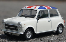 Load image into Gallery viewer, WELLY 1:24 Mini Copper 1300 Classic Sports Model Diecast Metal Car Display