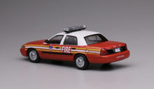 Load image into Gallery viewer, 1:64 596 Red NYFD Fire Crown Victoria CV EN114 Model Diecast Metal Car New Collection