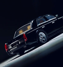 Load image into Gallery viewer, XCARTOYS 1:64 Hongqi L5 Lowed VIP Luxury Sedan Model Diecast Metal Car New