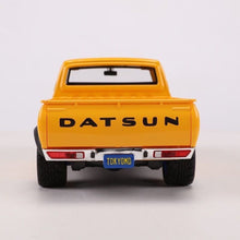 Load image into Gallery viewer, Maisto 1:24 1973 Datsun 620 Pickup Truck Sport Model Toy Diecast Metal Car BN
