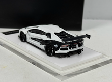 Load image into Gallery viewer, Onemodel 1:64 White LP700 Aventador LB SPLY Sports Model Diecast Resin Car New Collection