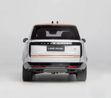 Load image into Gallery viewer, LCD 1:18 Silver 2022 Range Rover SV SUV Sports Model Diecast Metal Car New Collection