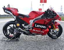 Load image into Gallery viewer, Maisto 1:6 2022 GP Desmosedici #63 Racing Model Diecast Metal Motorcycle