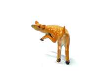 Load image into Gallery viewer, 1:64 Painted Figure Mini Model Miniature Resin Diorama Sand Deer Animal Decor