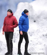 Load image into Gallery viewer, 1:64 Painted Figure Model Miniature Resin Diorama Sand Casual Man Kid Boy Toy