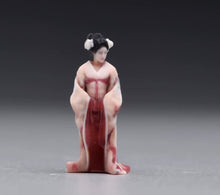 Load image into Gallery viewer, 1:64 Painted Figure Model Miniature Resin Sand Japanese Kimono Woman Traditional