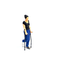 Load image into Gallery viewer, 1:64 Painted Figure Mini Model Miniature Resin Diorama People Injury Recovering