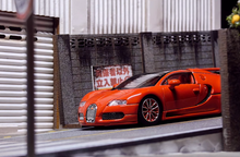 Load image into Gallery viewer, Mortal 1:64 Red Veyron SS Super Racing Sports Model Diecast Metal Car New