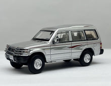 Load image into Gallery viewer, DBGT 1:64 Silver Pajero V31 SUV ORV Sports Model Diecast Metal Car New Collection