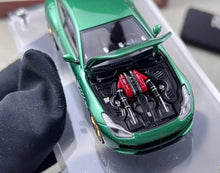 Load image into Gallery viewer, PK 1:64 Green GTC4 Lusso Coupe Sports Model Diecast Metal Car New Collection