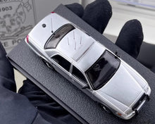 Load image into Gallery viewer, Rollin 1:64 CSP Connecticut Police CROWN VICTORIA CV Model Diecast Metal Car