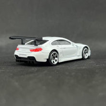 Load image into Gallery viewer, CCA 1:64 White M6 GT3 Racing Sports Model Toy Diecast Metal Car New Collection