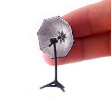 Load image into Gallery viewer, 1:64 Painted Figure Mini Model Miniature Resin Diorama Shotting Camera Man Model