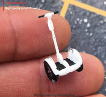 Load image into Gallery viewer, 1:64 Painted Figure Mini Model Miniature Resin Diorama Balancing Car Lady Sand