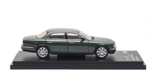 Load image into Gallery viewer, AR 1:64 Green XJ6 X350 Sedan Sports Model Diecast Metal Car BN