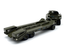 Load image into Gallery viewer, 1:76 Green US Army Diamond T Transporter Trailer Model Diecast Metal Car New Collection
